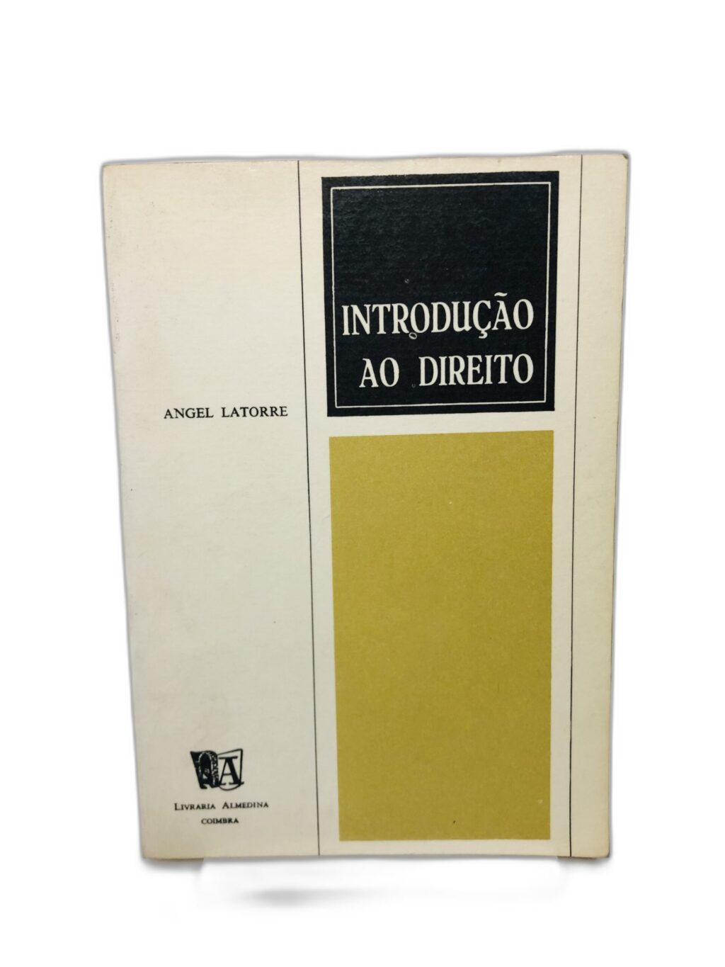 Introdução ao Direito - Angel Latorre