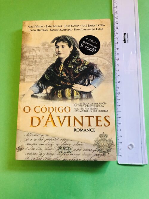 O Código D'Avintes - Alice Vieira et al.
