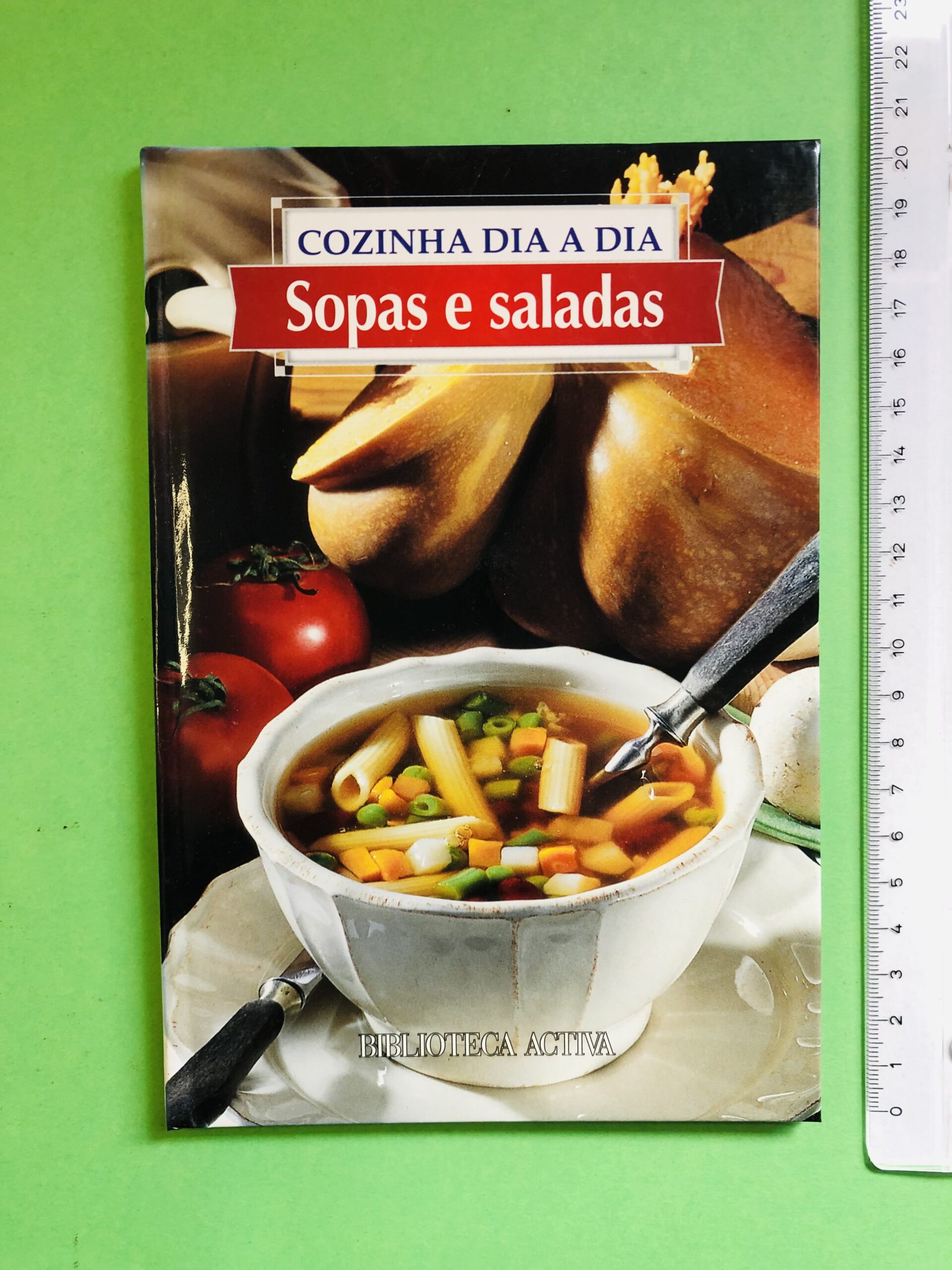 Sopas e saladas - Biblioteca Activa