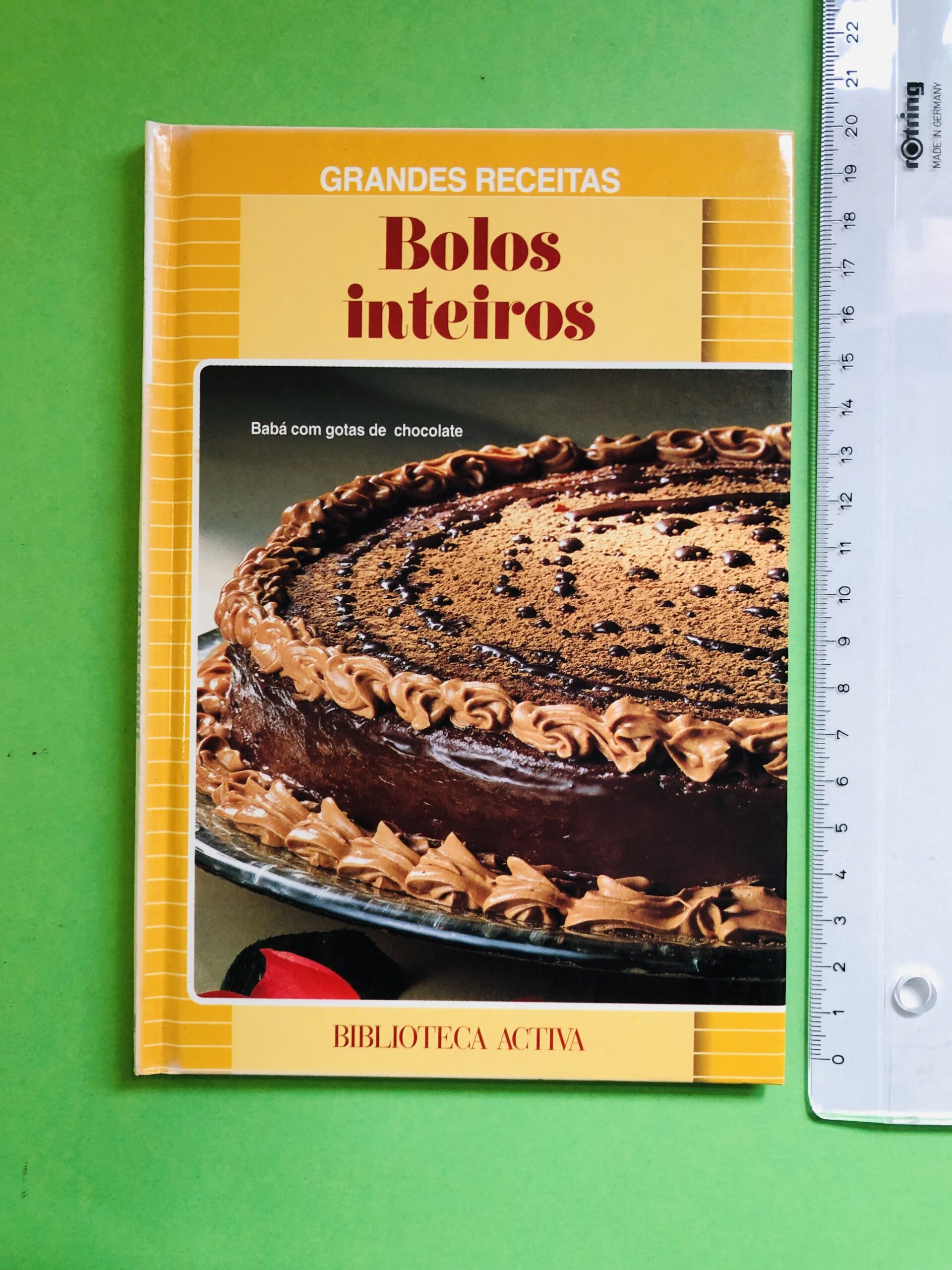 Bolos inteiros - Biblioteca Activa