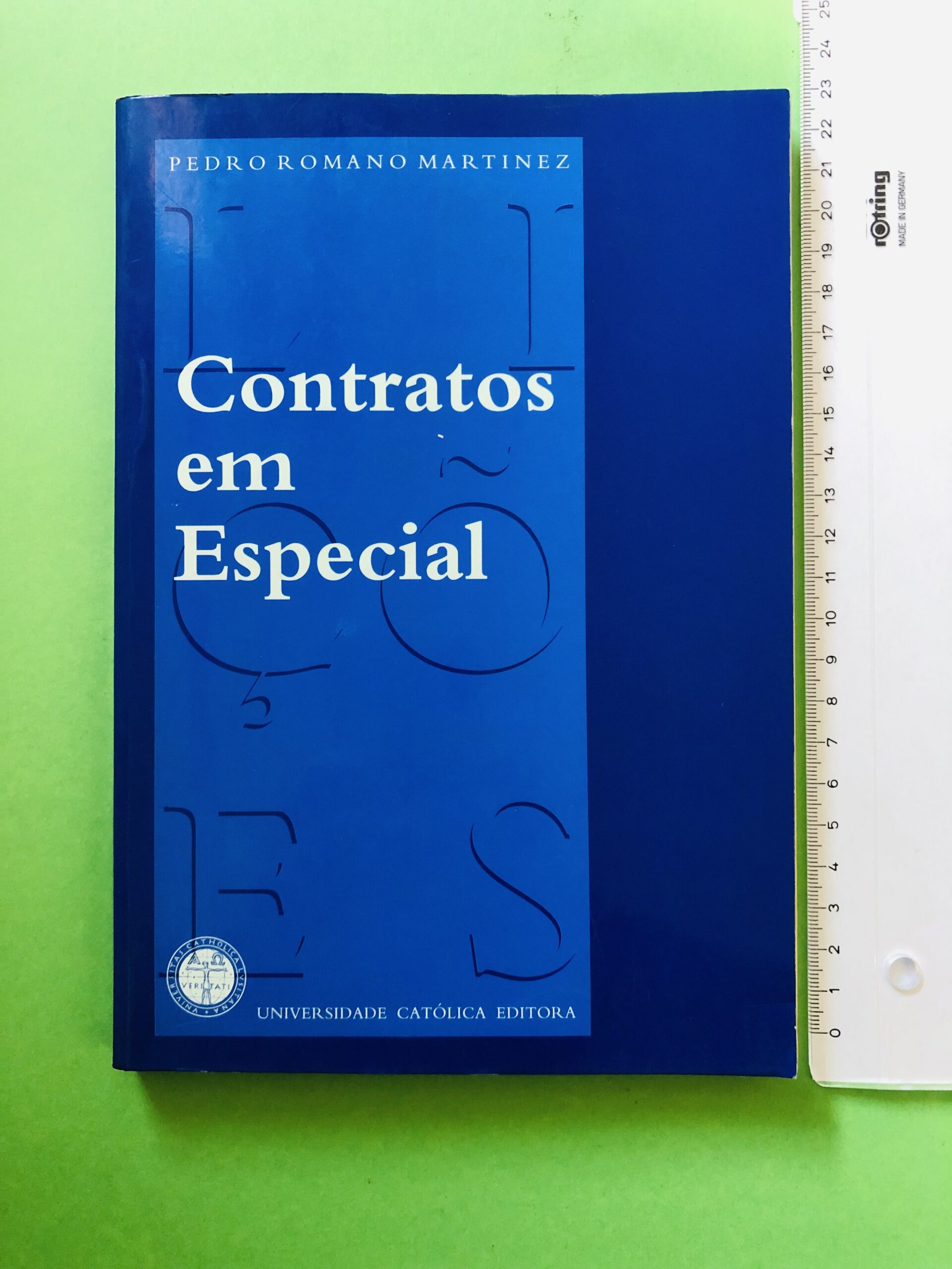 Contratos em Especial - Pedro Romano Martinez