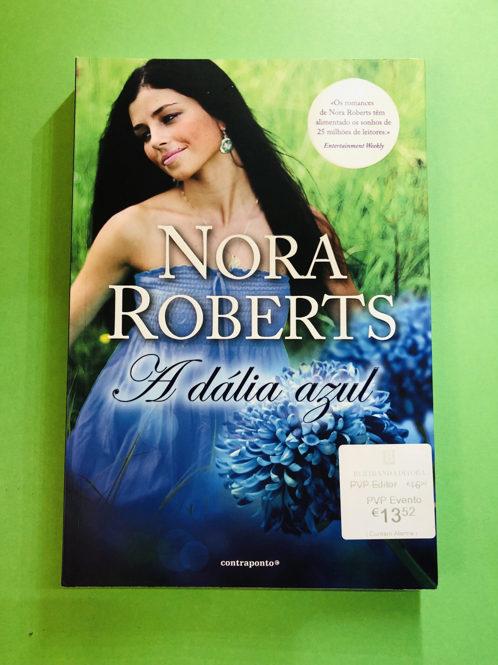 A dália azul - Nora Roberts