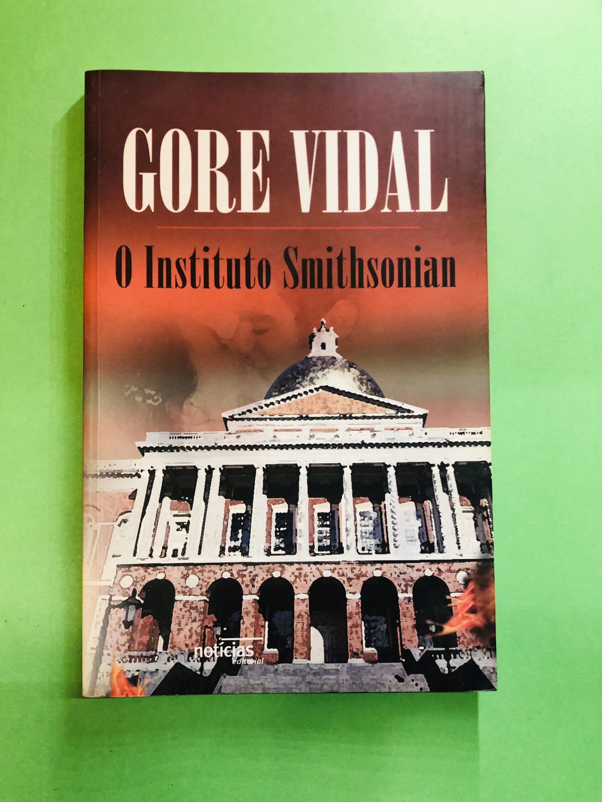O Instituto Smithsonian - Gore Vidal