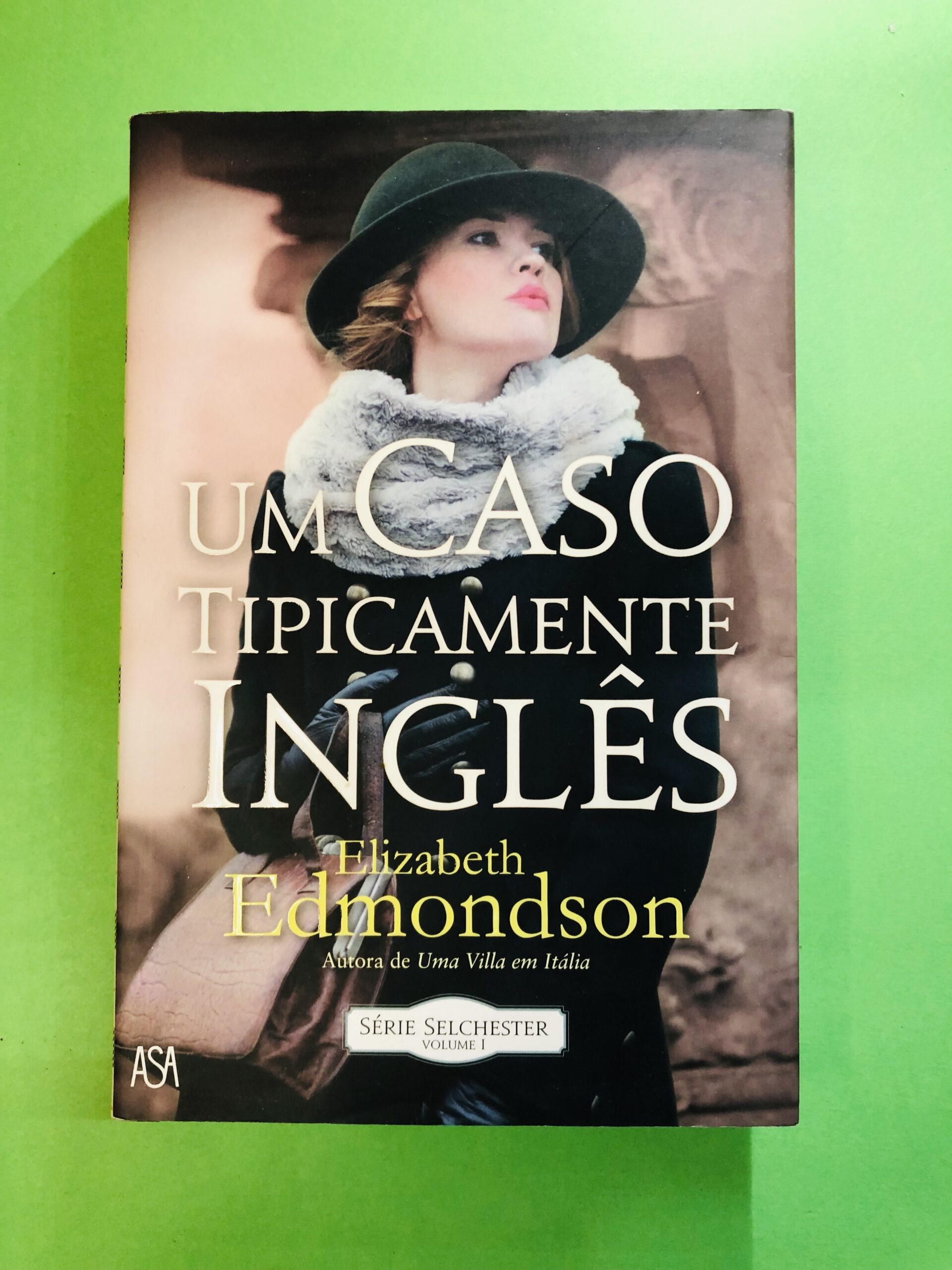 Um Caso Tipicamente Inglês - Elizabeth Edmondson