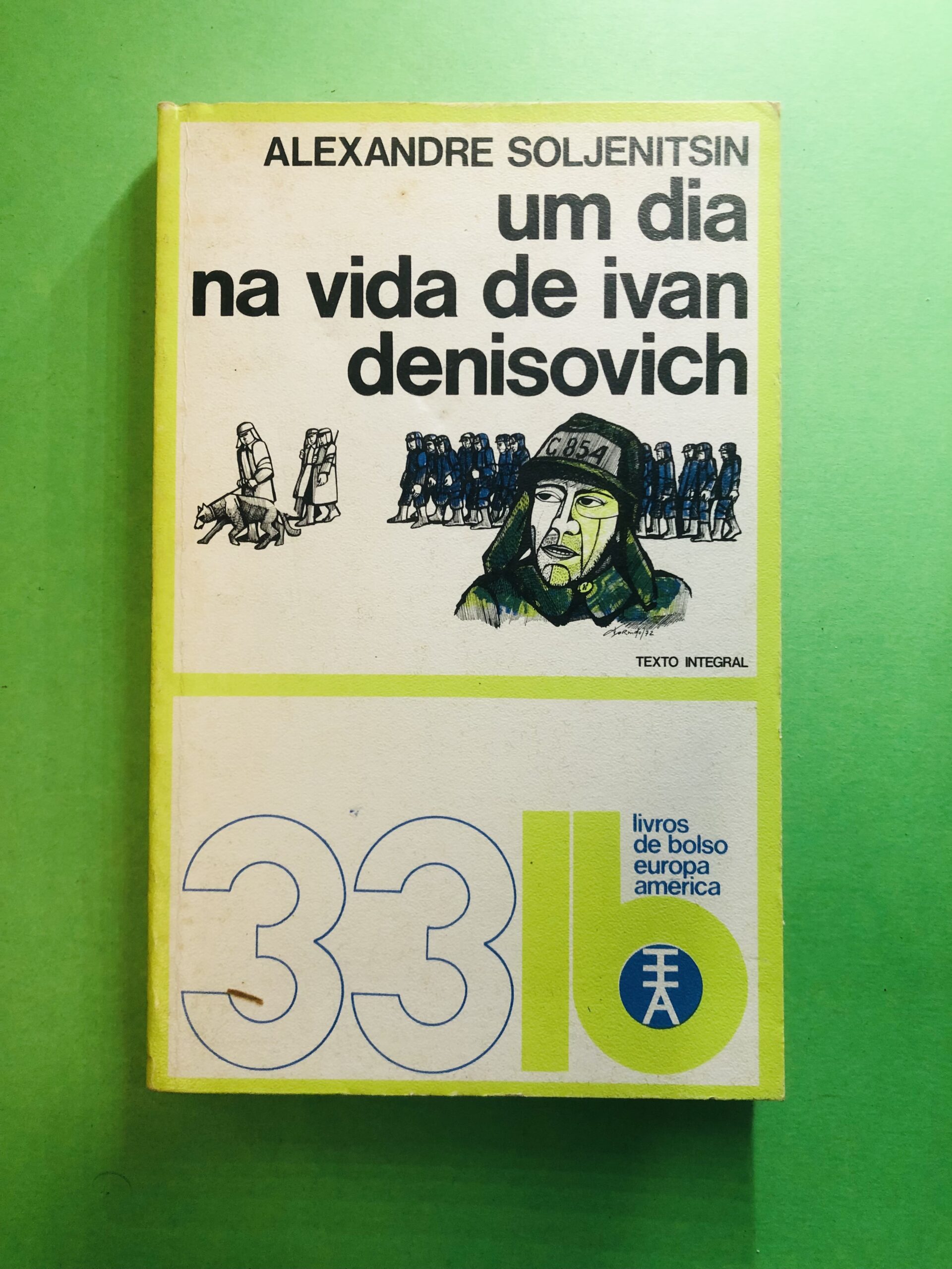 Um dia na vida de Ivan Denisovich - Alexandre Soljenitsin
