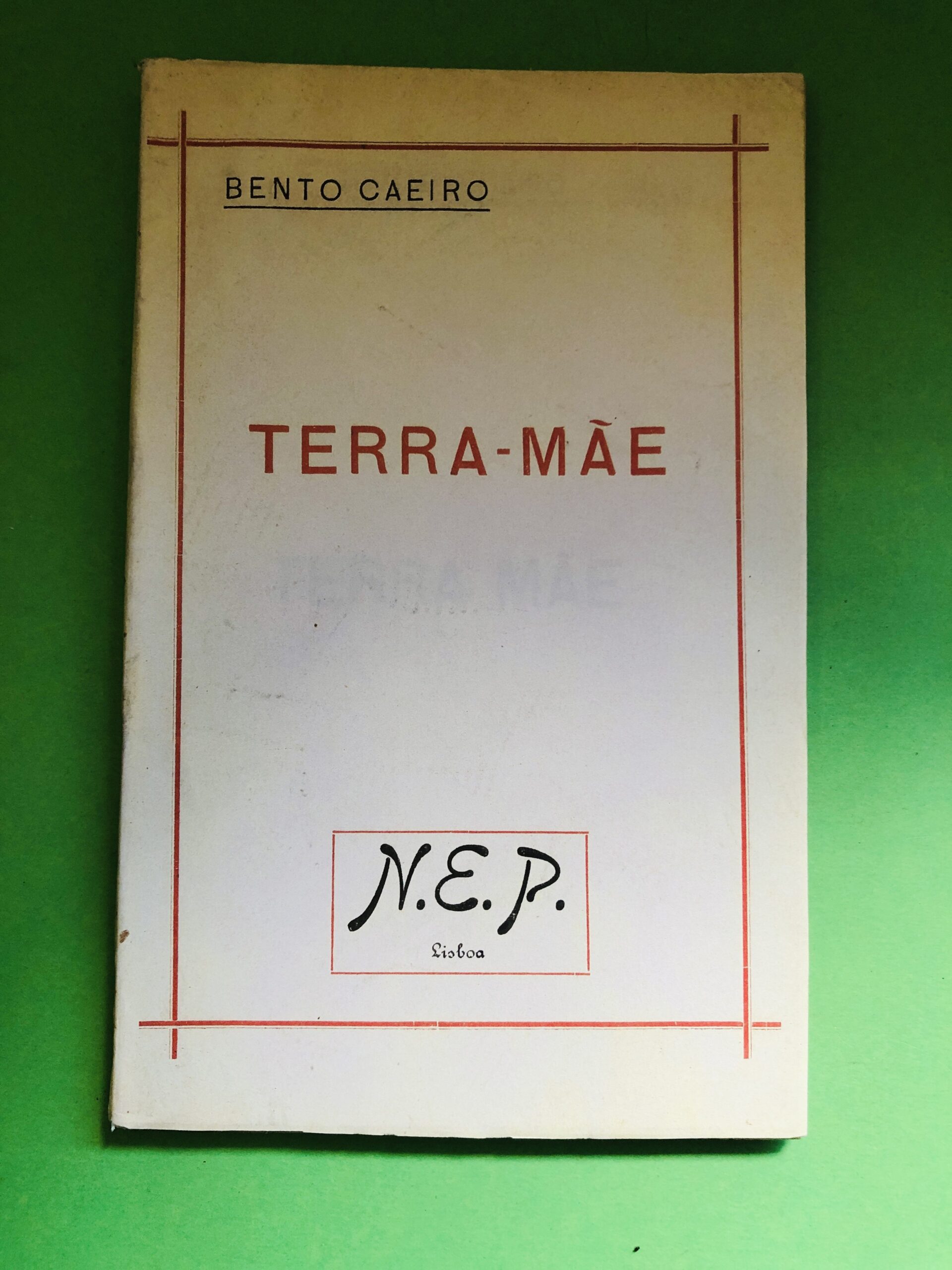 TERRA-MÃE - BENTO CAEIRO