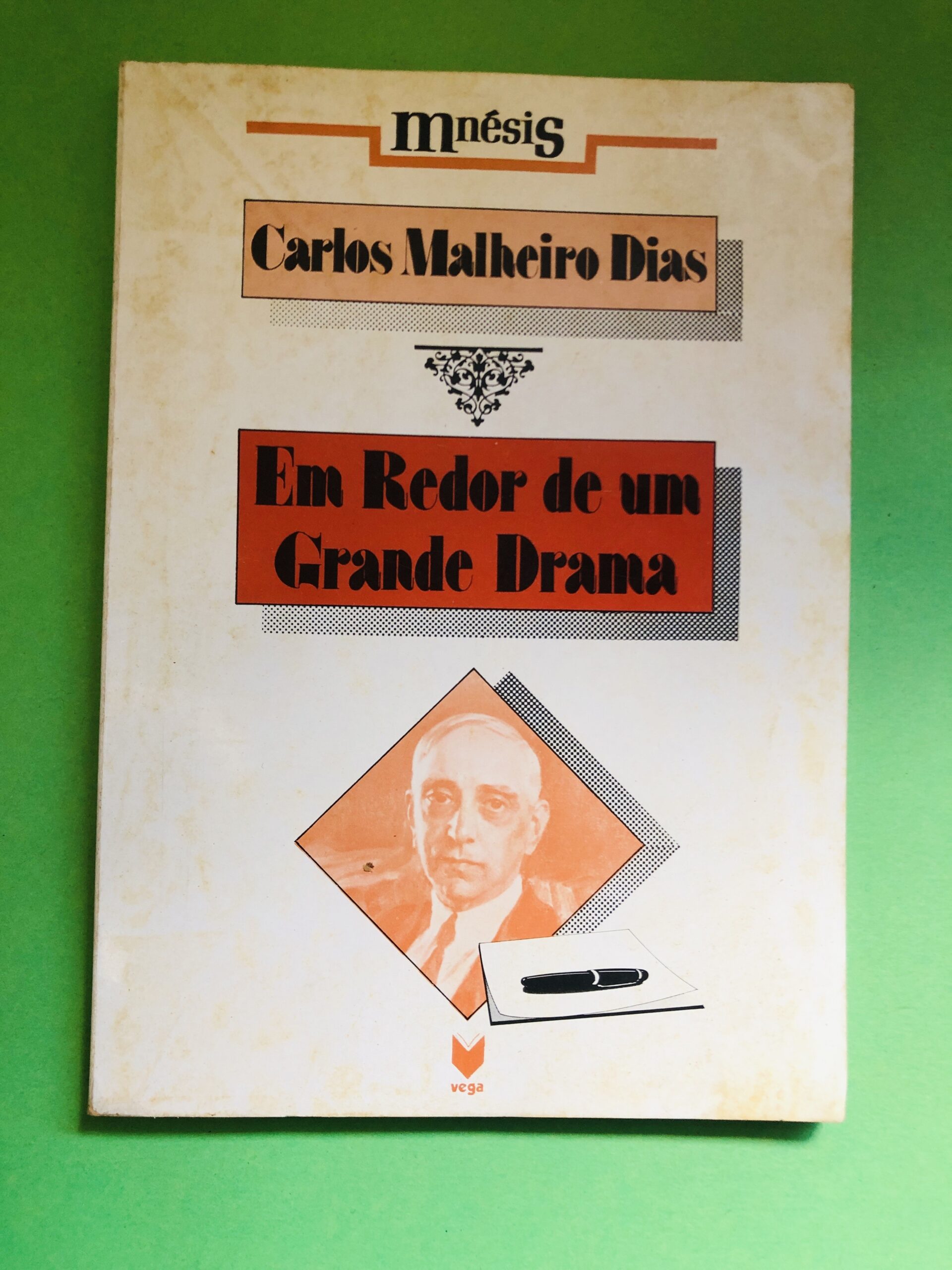 Em Redor de um Grande Drama - Carlos Malheiro Dias