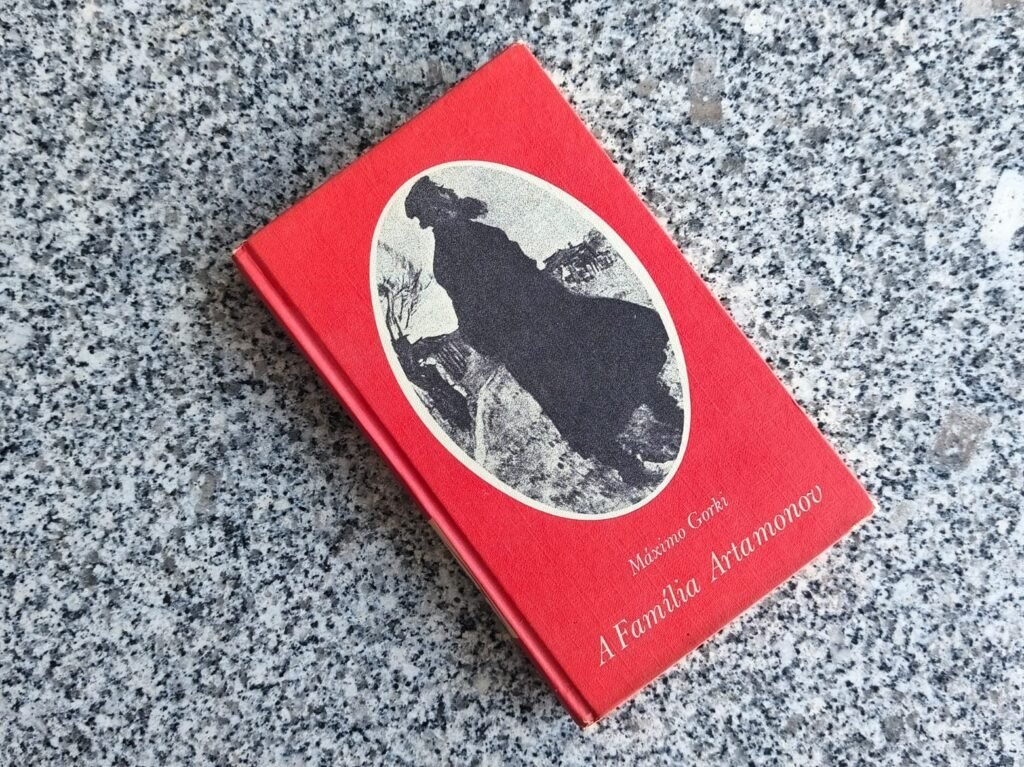 A Família Artamonov