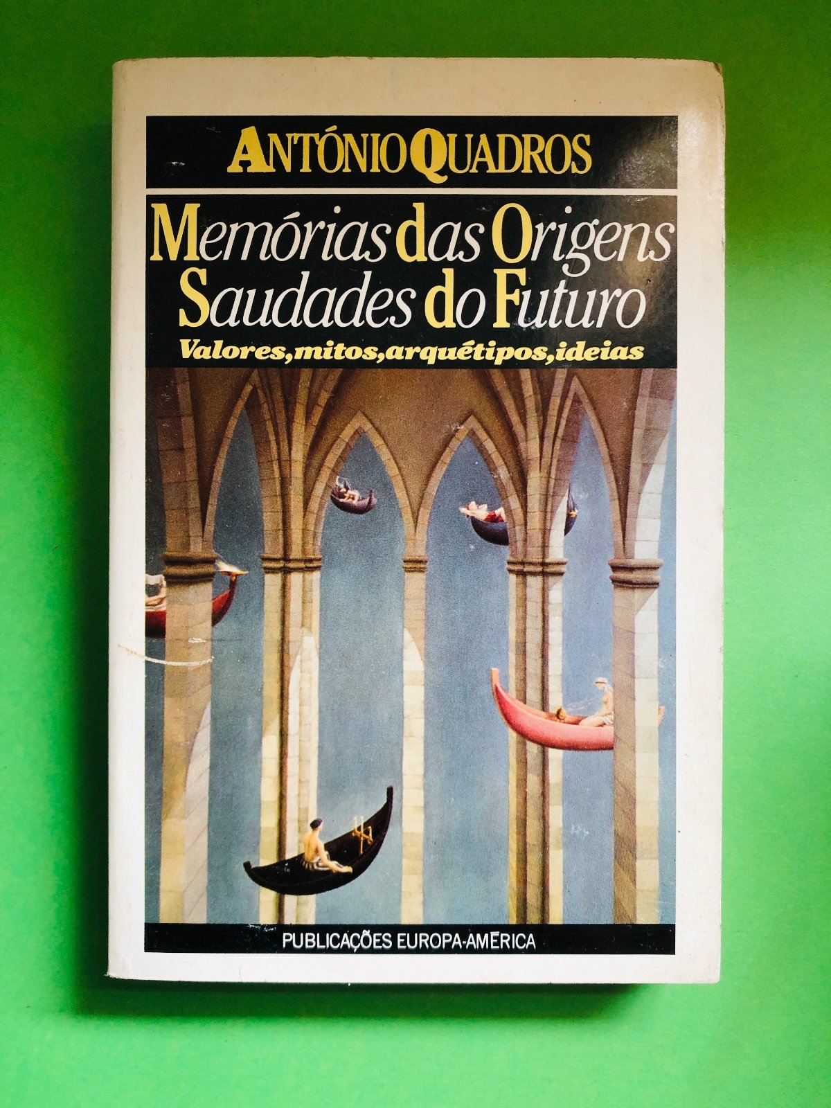 Leilão de Livros de História