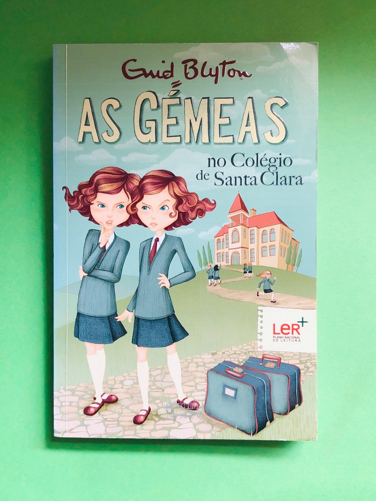 As Gémeas no Colégio de Santa Clara - Enid Blyton