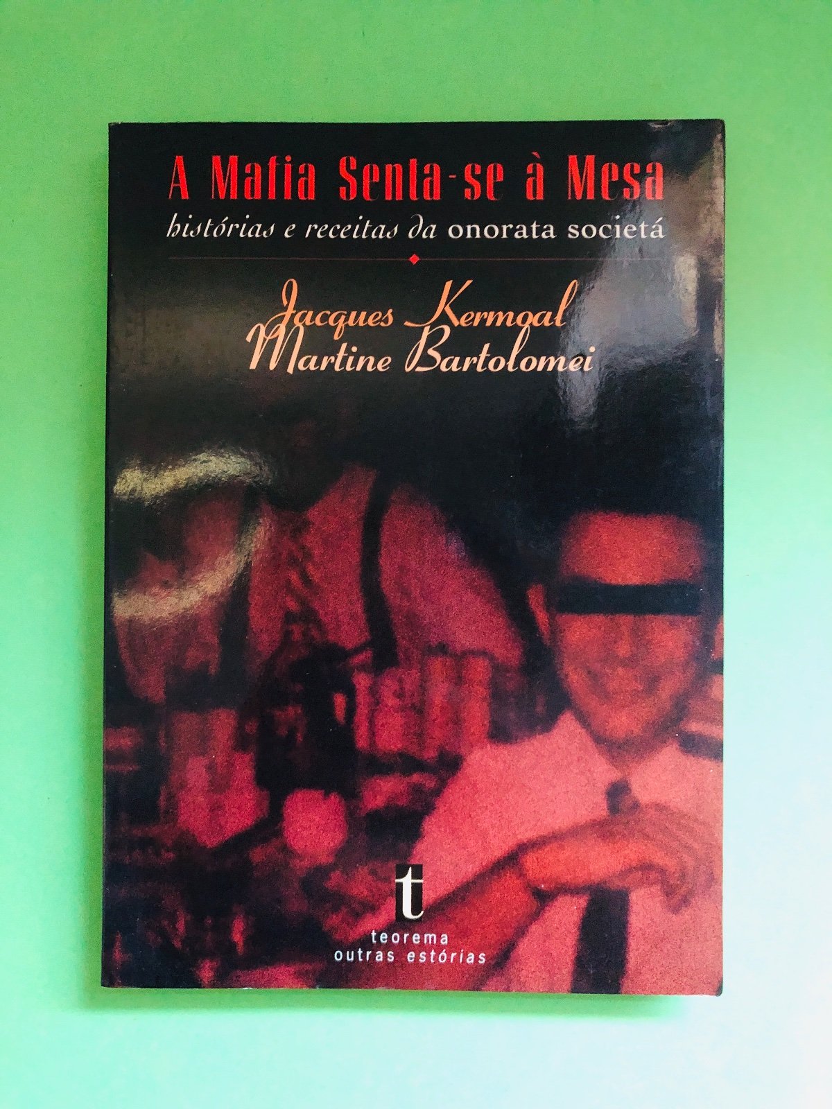 A Matéria Senta-se à Mesa - Jacques Kermgal Martine Bartolomei