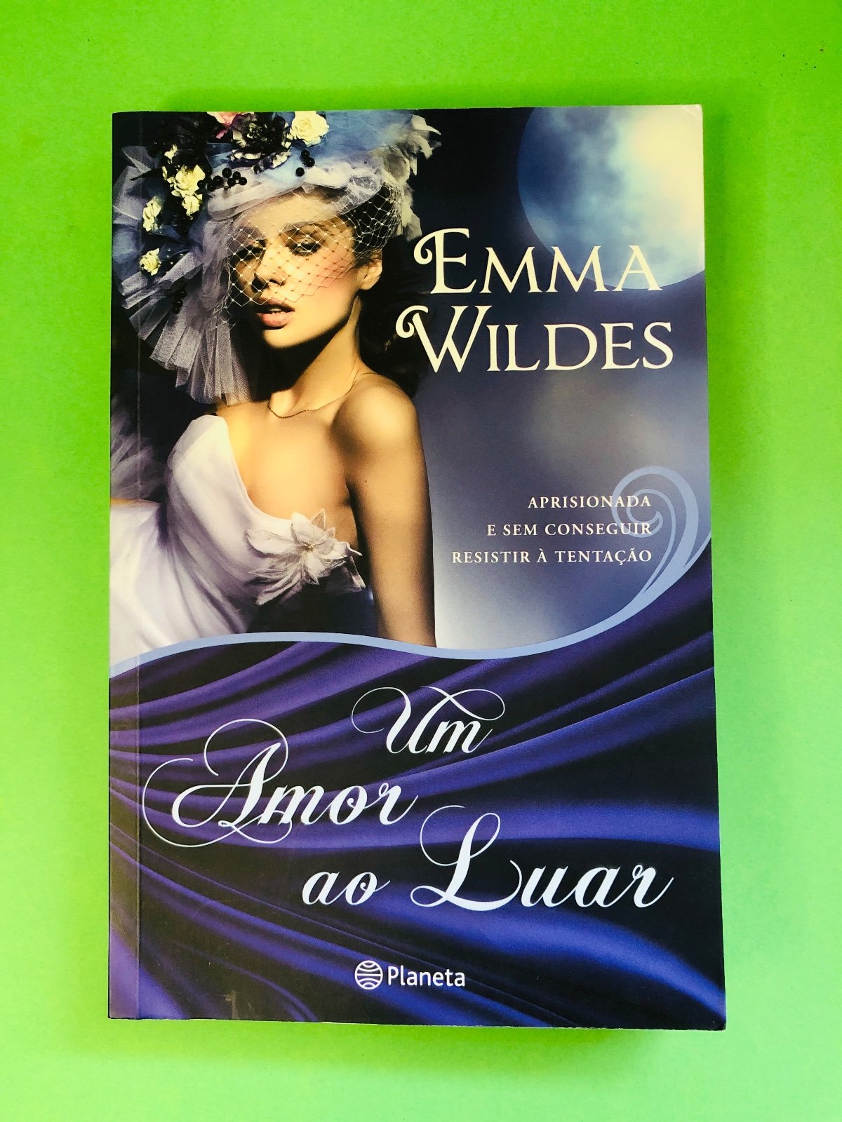 Um Amor ao Luar - Emma Wildes