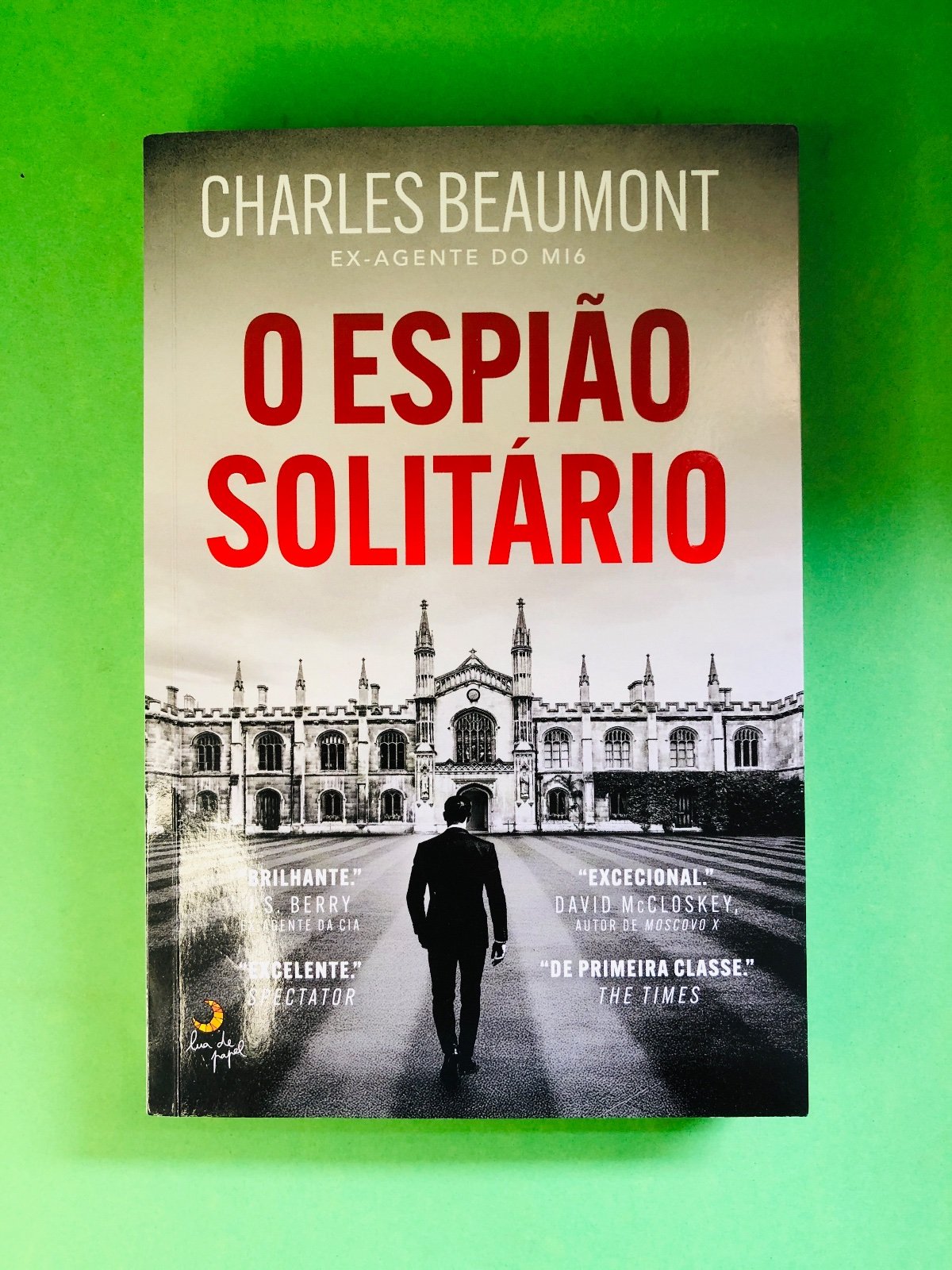 O ESPIÃO SOLITÁRIO - CHARLES BEAUMONT